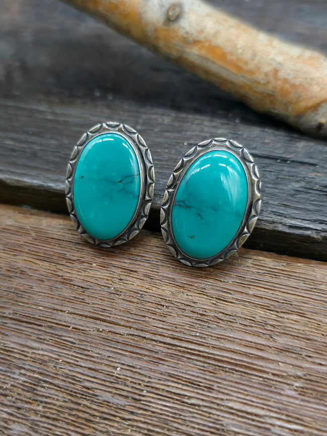 Vintage/Estate Dark Green Turquoise Oval Earrings