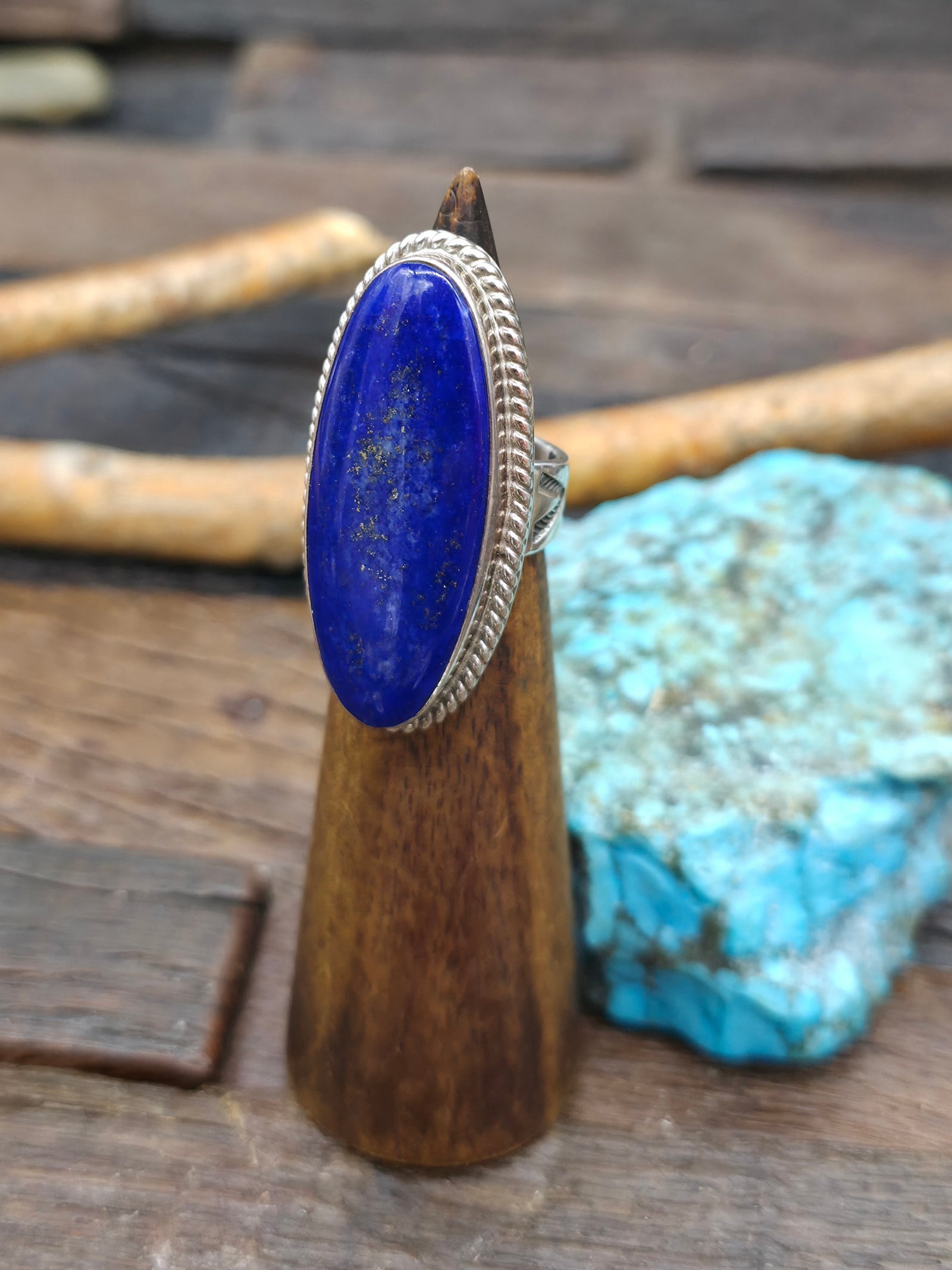 Oval Sterling Silver Lapis Lazuli Cocktail Ring - Size 7