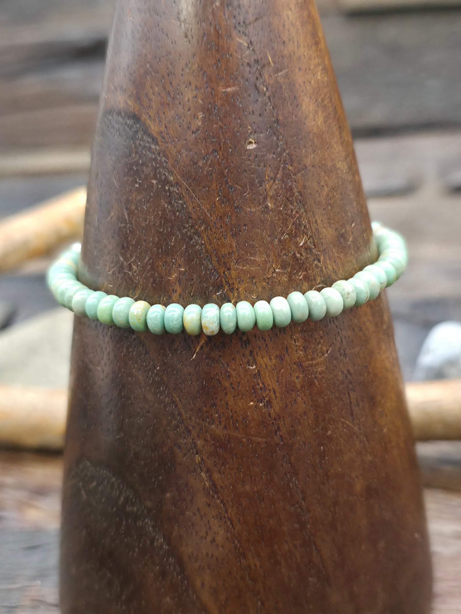 Green Turquoise Beaded Bracelet - 7 in.