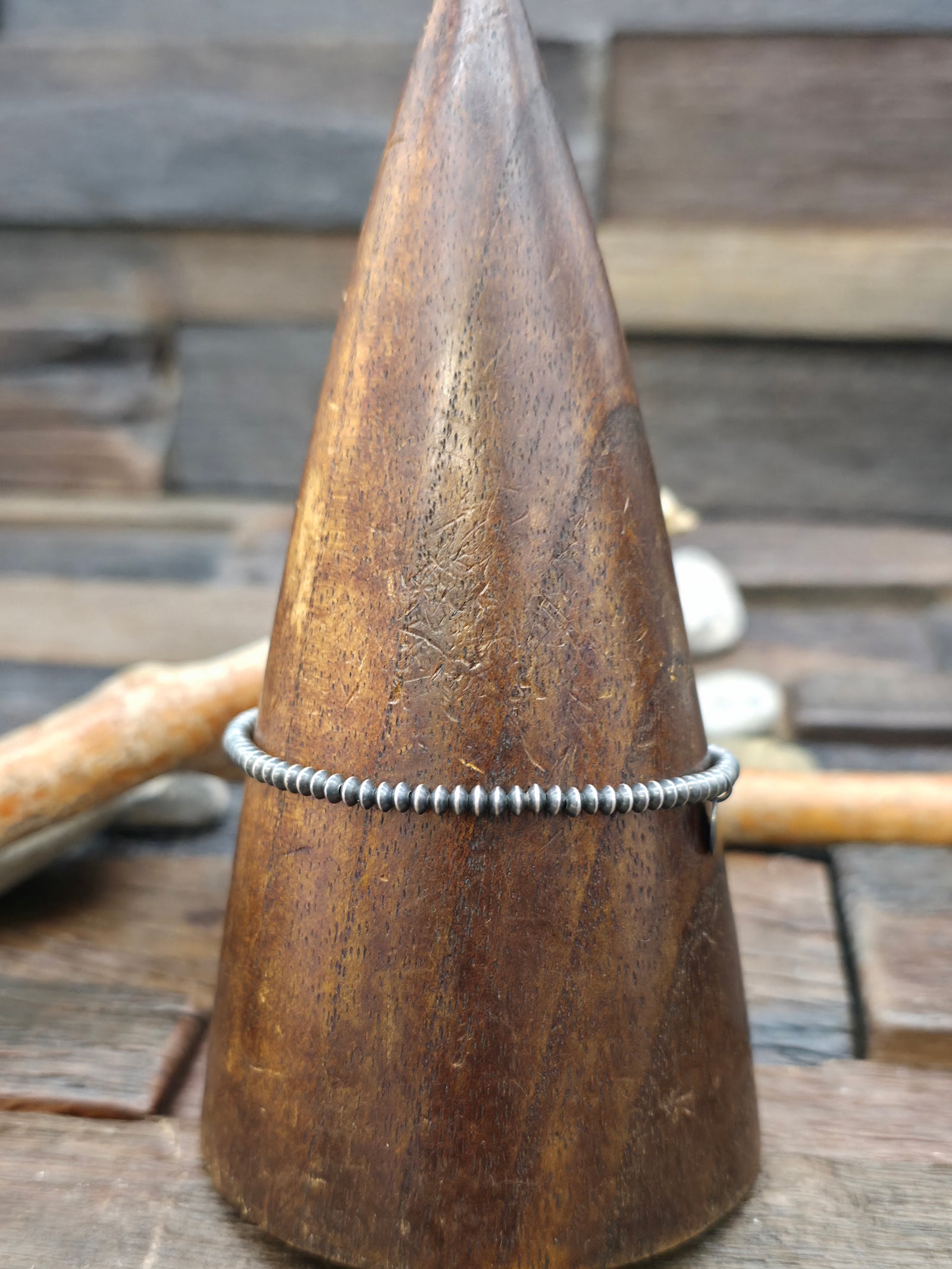Mini Sterling Silver Saucer Bead Stretchy Bracelet - 7 in.