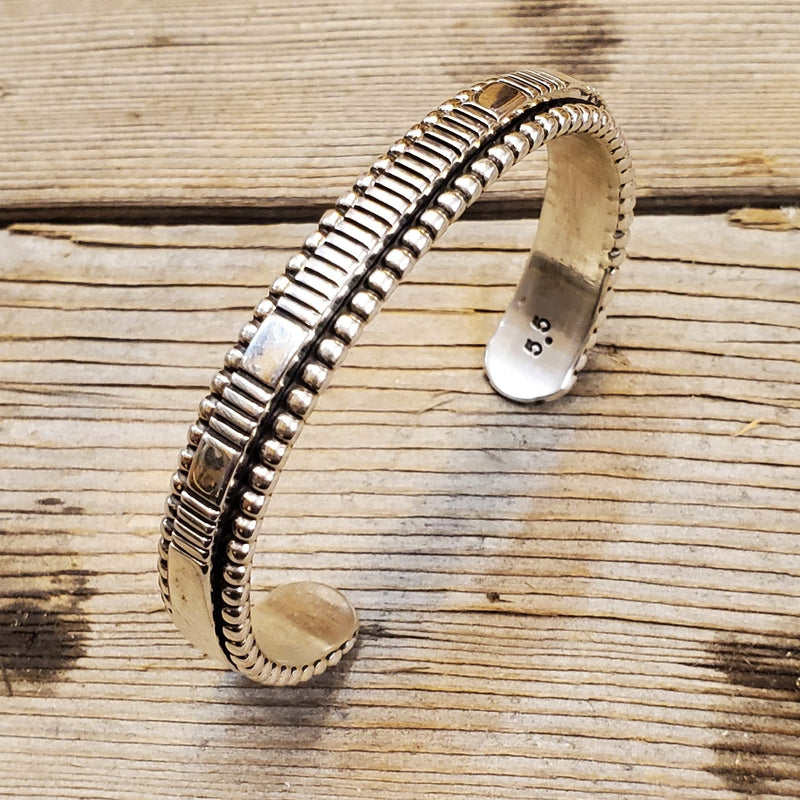 Spiney Oyster Inlay Bracelet